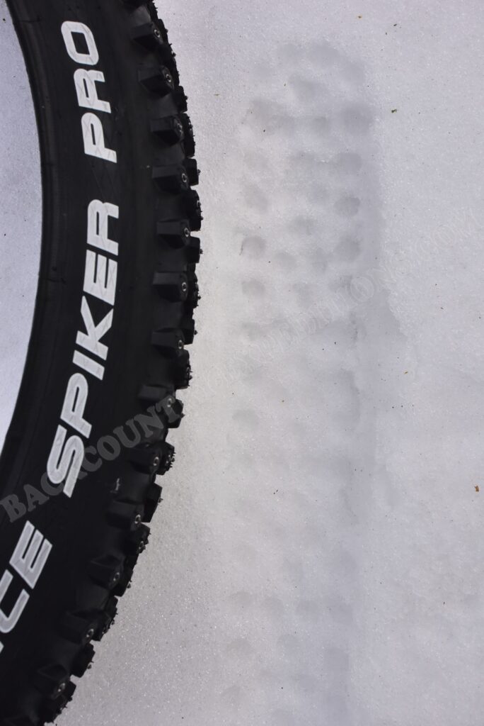 Schwalbe Ice Spiker Pro 26x2.30