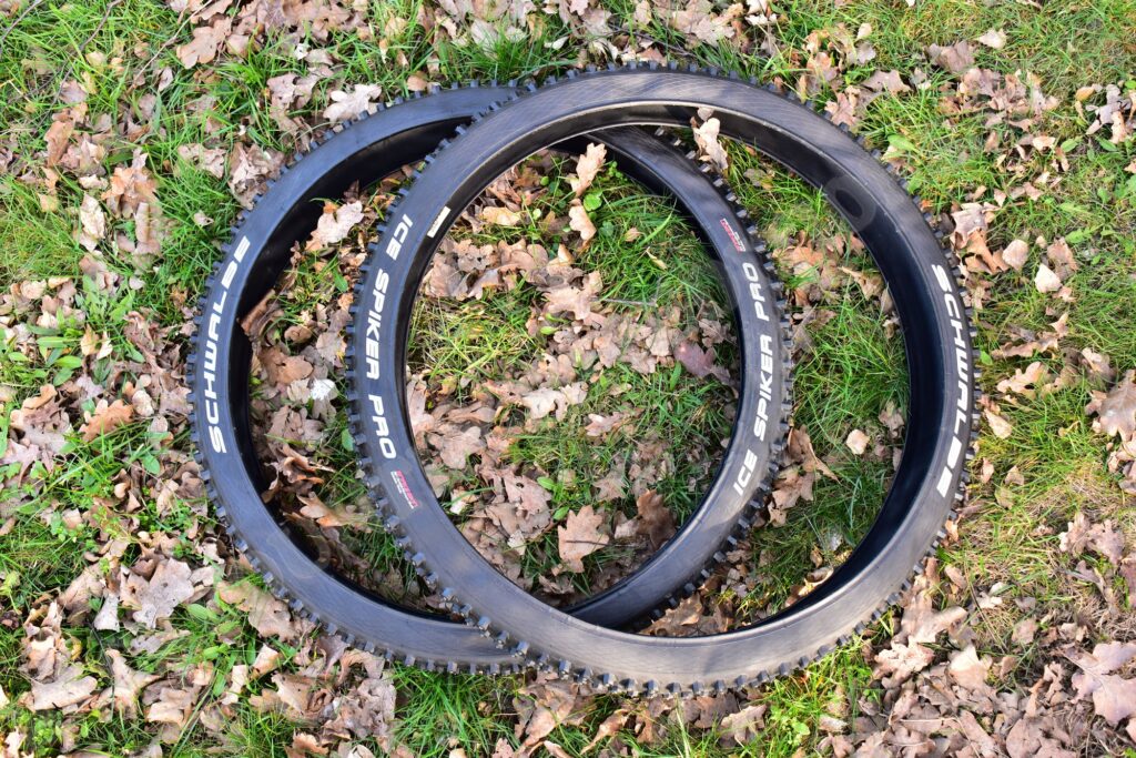 Schwalbe Ice Spiker Pro 26x2.30